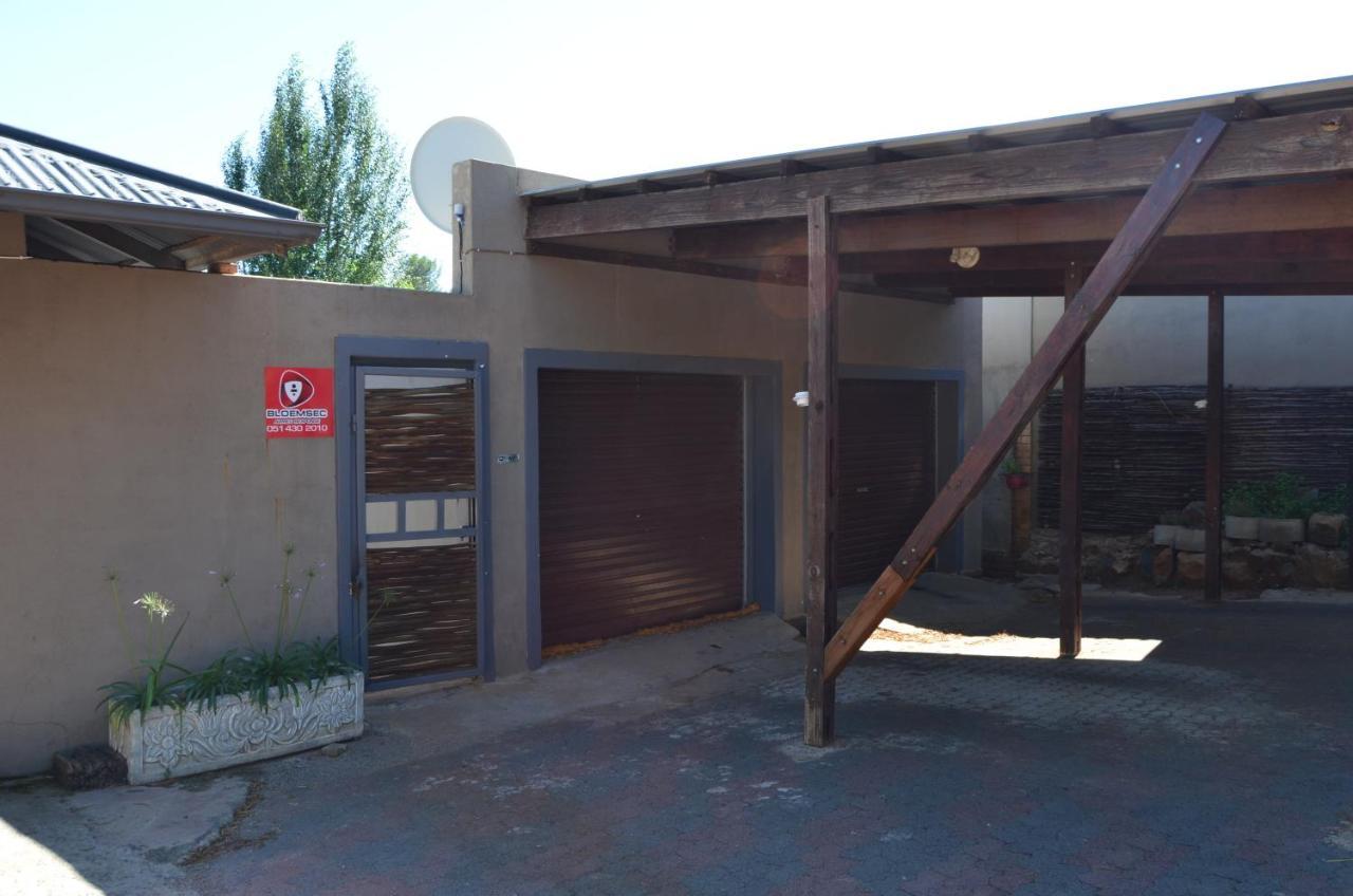 A&R Guesthouse Bloemfontein Eksteriør billede